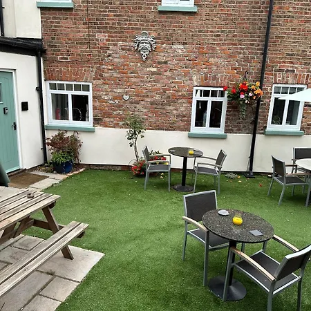 The Mansion House Hotel Holbeach Exterior photo